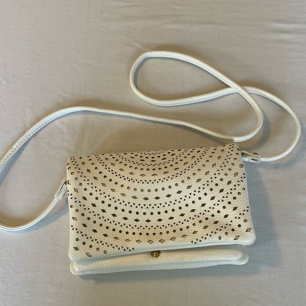Street Level. White crossbody leather punch fold over purse